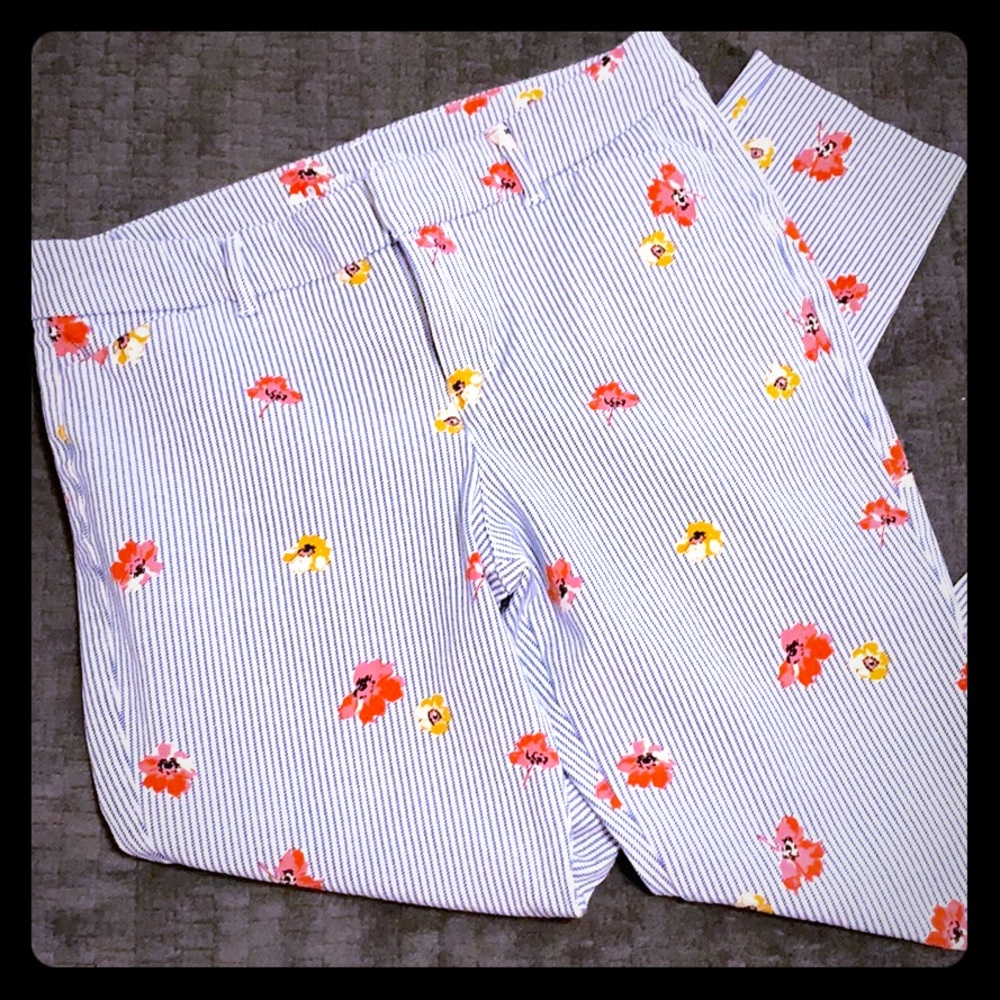 Old Navy Pixie mid-rise pants